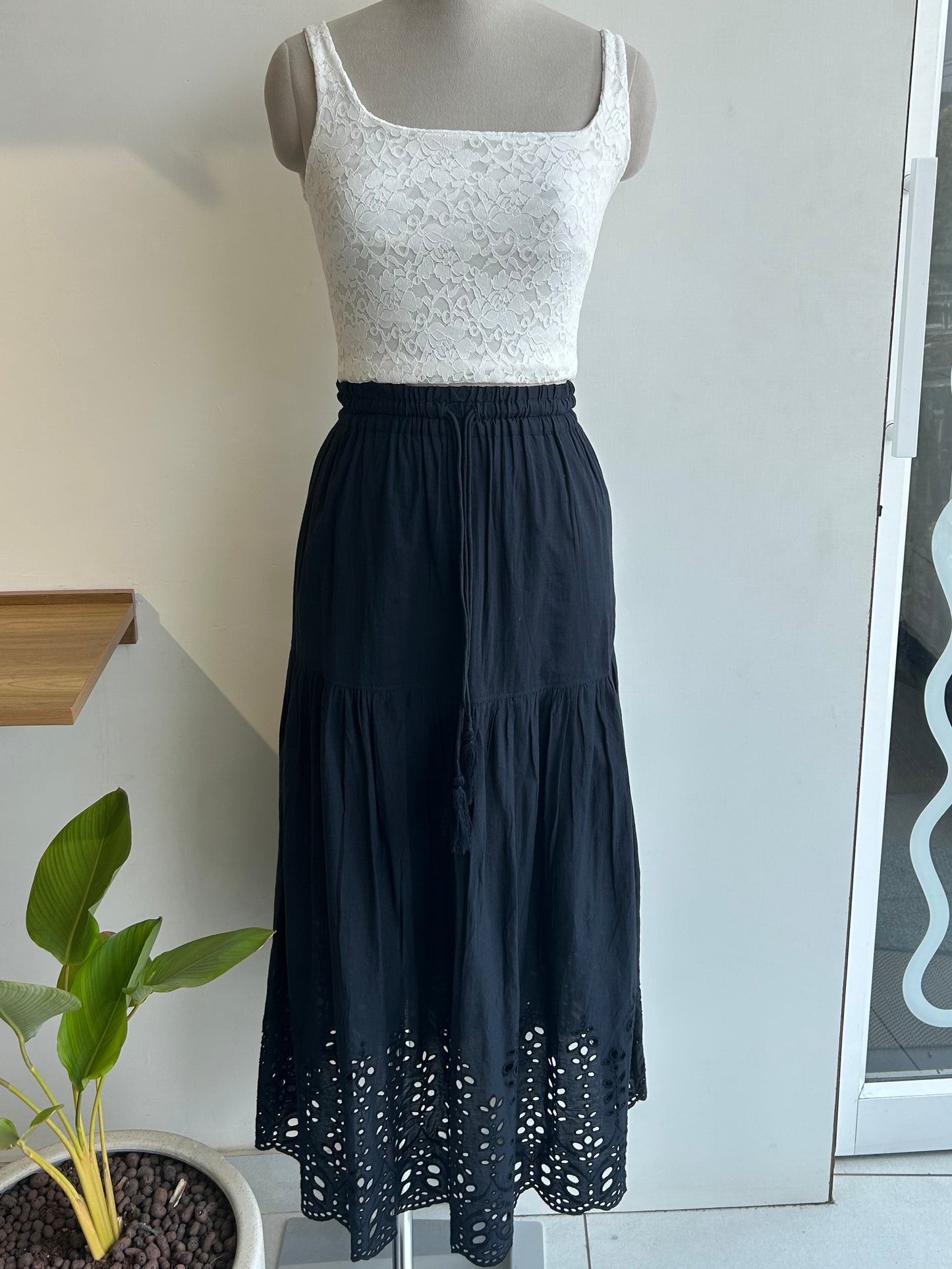 Skirt-Black Cutwork