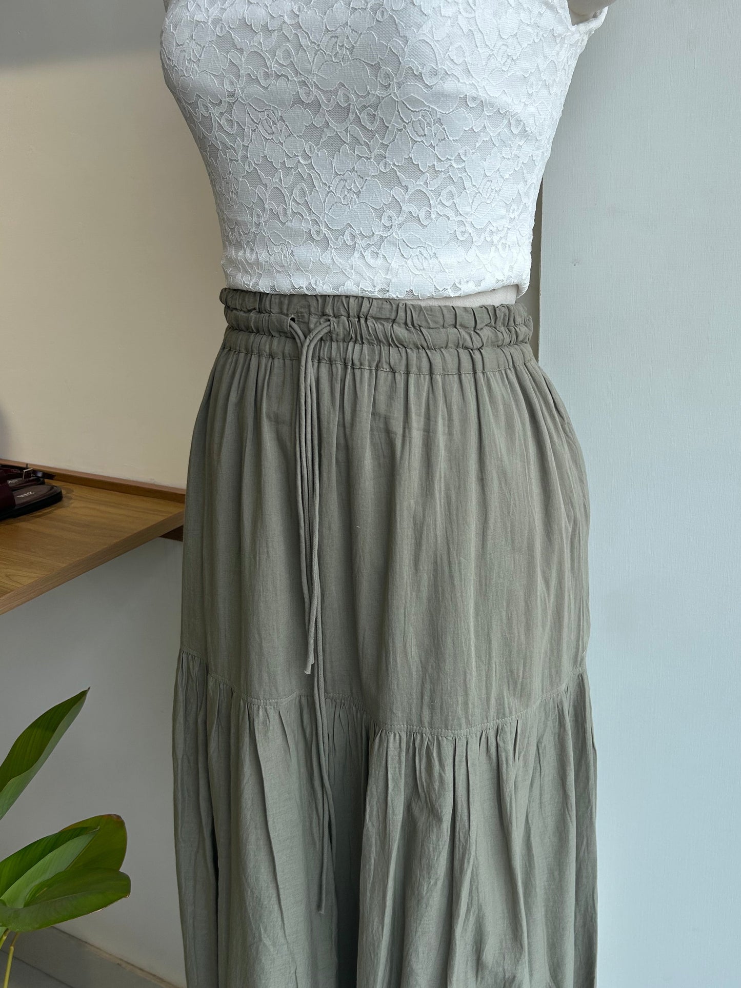 Skirt-Cutwork