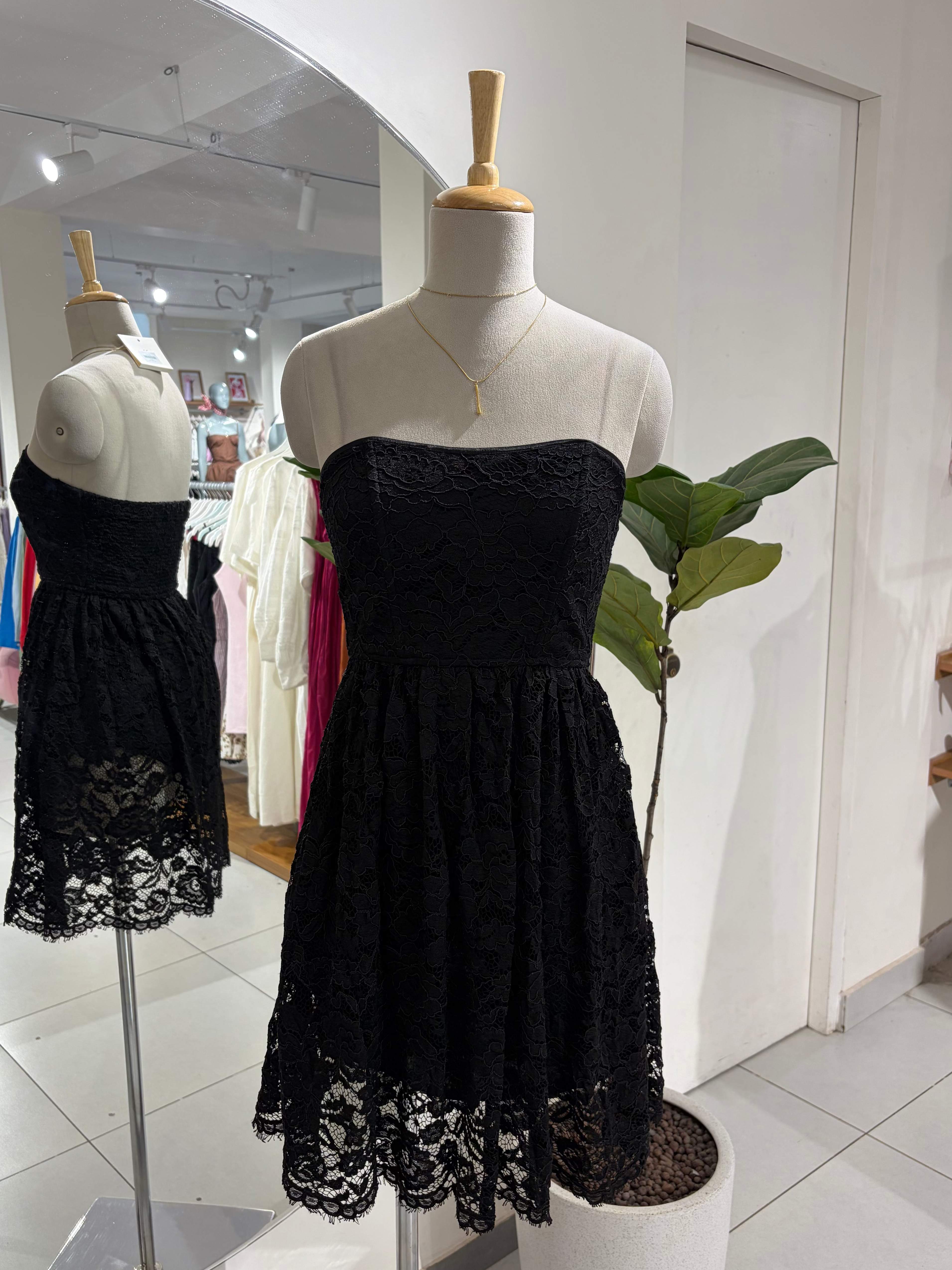 Lace Strapless Short Dress