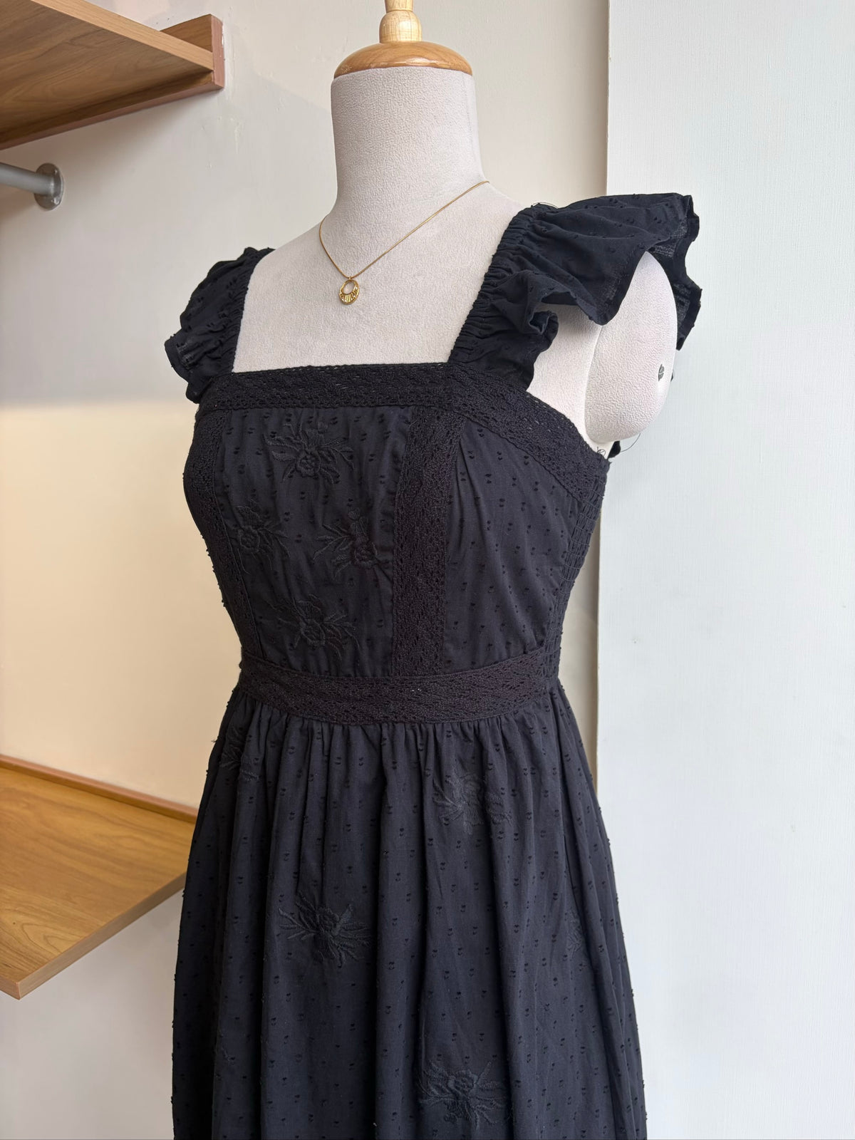 Black Frill Sleeve Long Dress